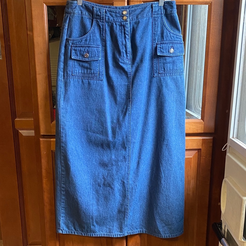 Denim Blue Size 12 Midi Skirt with Pockets Cottagecore Minimalist Practical